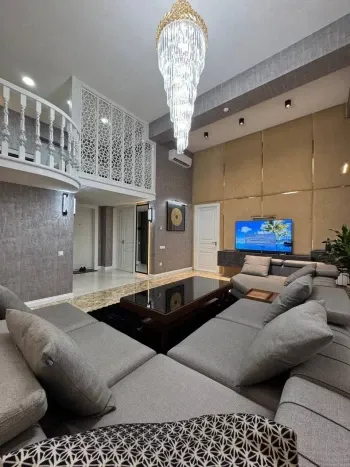 114 м², 5-комн. квартира, 7/7-1