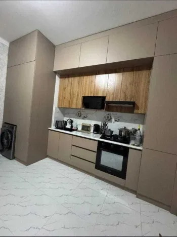 130 м², 4-комн. квартира, 4/10-1