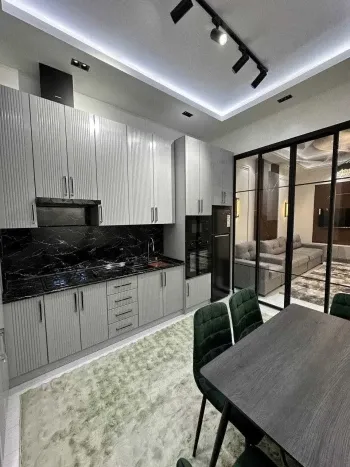 65 м², 3-комн. квартира, 1/10-1