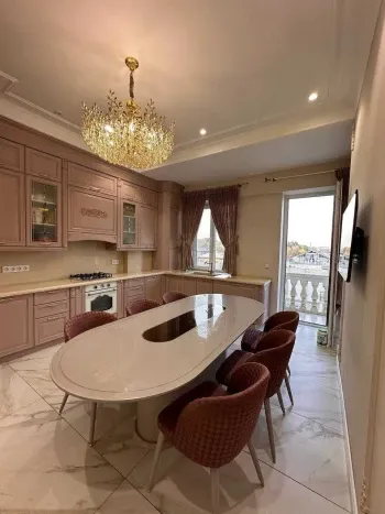 124 м², 3-комн. квартира, 4/10-2
