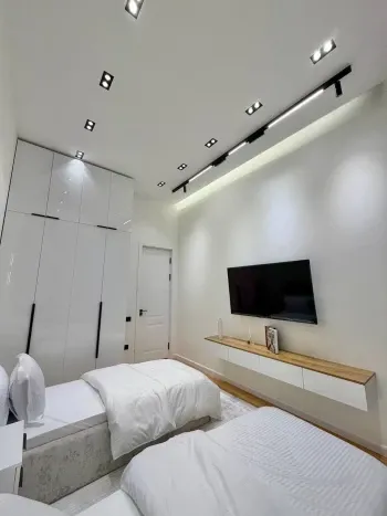 90 м², 3-комн. квартира, 7/7-1