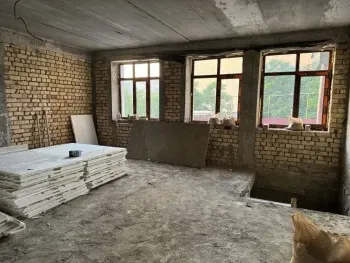 130 м², 4-комн. квартира, 1/9-2