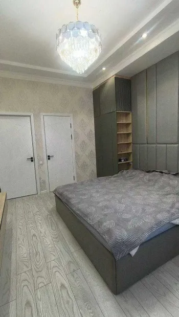 100 м², 4-комн. квартира, 7/9-1