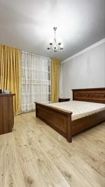 100 м², 4-комн. квартира, 11/12-1