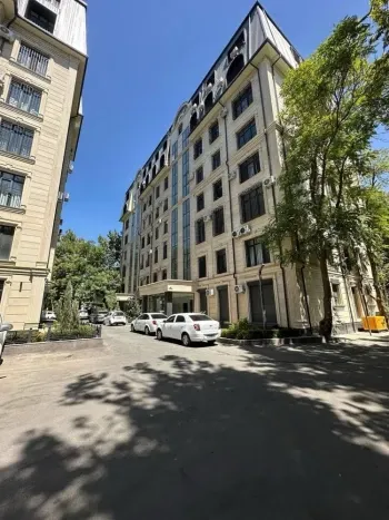 114 m², 4-xonali kvartira, 7/8-1