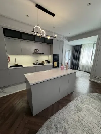 136 м², 3-комн. квартира, 4/8-0
