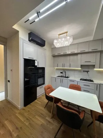 123 м², 4-комн. квартира, 8/9-3