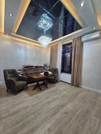 76 м², 3-комн. квартира, 1/10-1