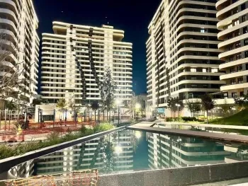 80 м², 2-комн. квартира, 2/14-0