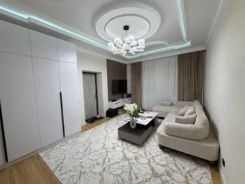 84 м², 3-комн. квартира, 2/9-1