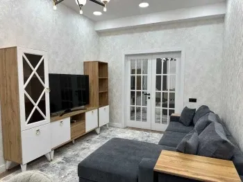 70 м², 2-комн. квартира, 4/8-3