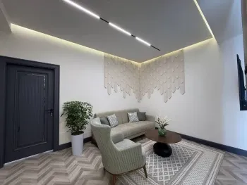 100 м², 3-комн. квартира, 7/10-2