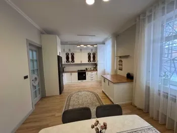 155 м², многокомнатная квартира, 1/8-1