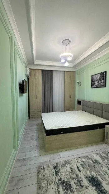 100 м², 3-комн. квартира, 8/10-1