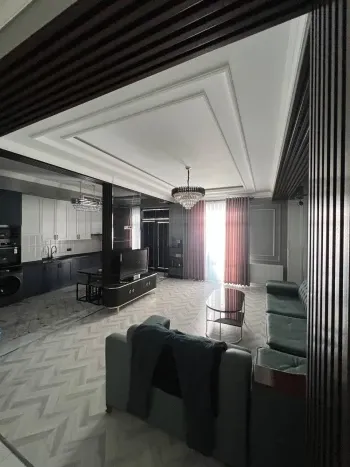 122 м², 4-комн. квартира, 4/7-1