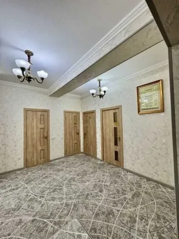 153 м², 5-комн. квартира, 1/8-3