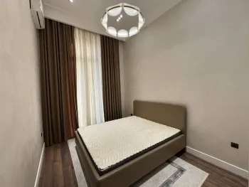 200 м², 5-комн. квартира, 1/9-1