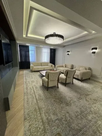 150 м², 4-комн. квартира, 8/8-1