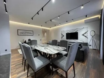 121 m², 4-xonali kvartira, 7/10-3