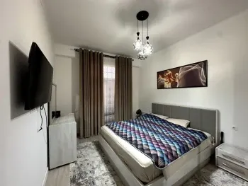 74 м², 3-комн. квартира, 2/8-3