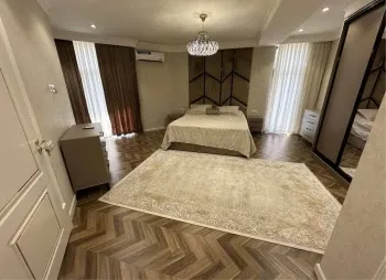 202 м², 5-комн. квартира, 9/10-0