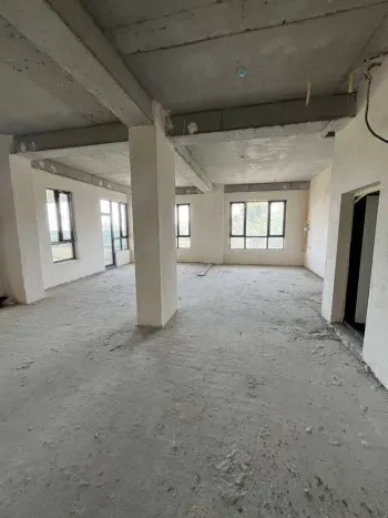 150 м², 3-комн. квартира, 4/14-1