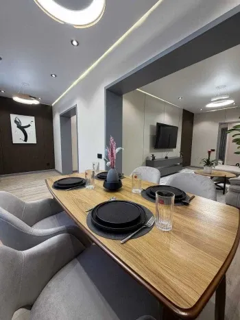 80 м², 3-комн. квартира, 3/5-1