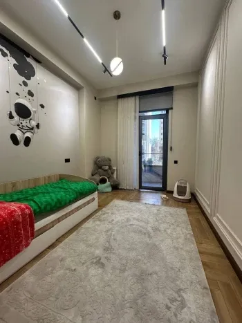 80 м², 3-комн. квартира, 2/14-3