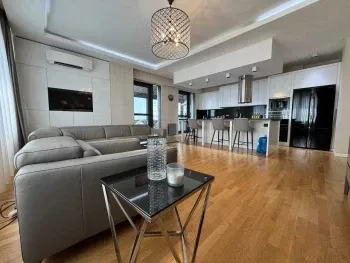 240 м², 4-комн. квартира, 15/15-2