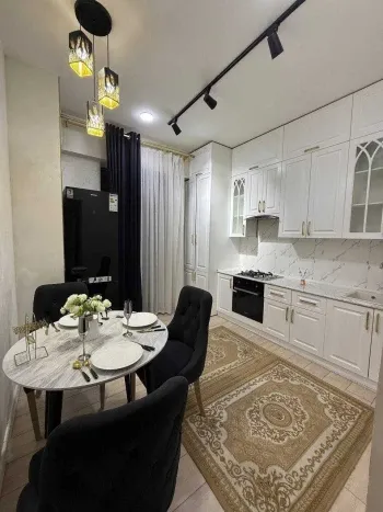 80 м², 3-комн. квартира, 3/10-1