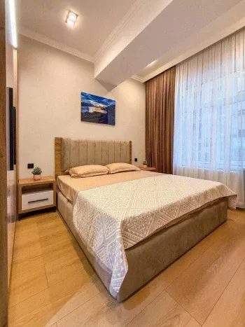42 м², 2-комн. квартира, 1/9-3