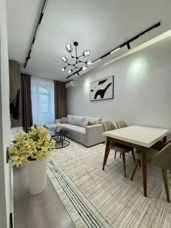 140 m², 4-xonali kvartira, 7/8-0