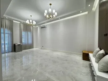 130 м², 4-комн. квартира, 2/10-1