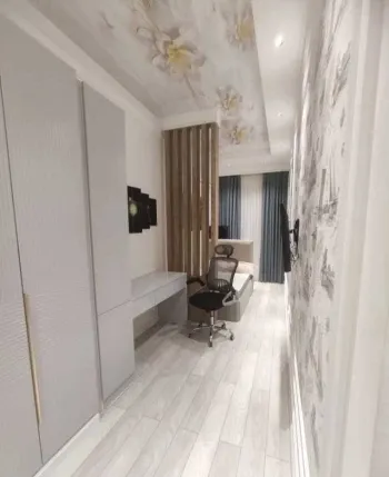 130 м², 4-комн. квартира, 4/8-3