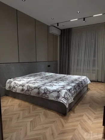 138 м², 4-комн. квартира, 8/12-2