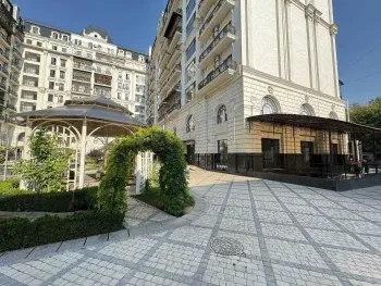 151 м², 5-комн. квартира, 5/10-1