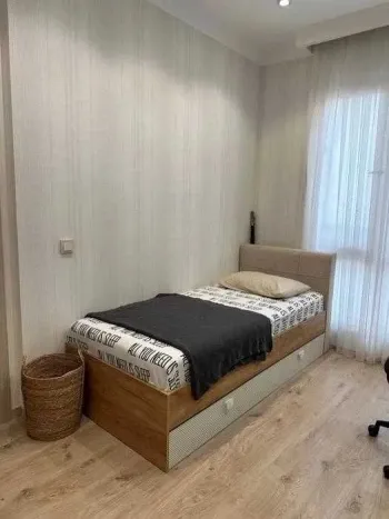 100 м², 5-комн. квартира, 8/13-2