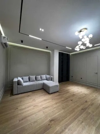 104 м², 3-комн. квартира, 7/14-2