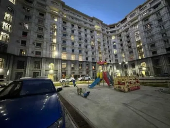 132 м², 4-комн. квартира, 7/10-2