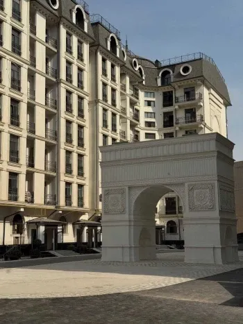 100 m², 3-xonali kvartira, 1/8-2