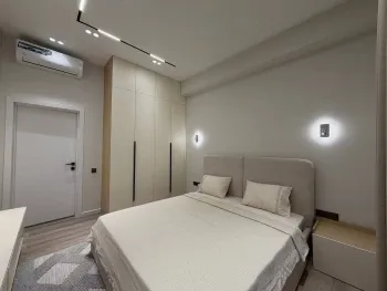 107 м², 4-комн. квартира, 2/8-3