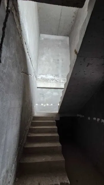 173 m², 4-xonali kvartira, 9/10-1