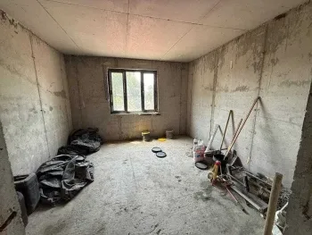 90 м², 3-комн. квартира, 2/9-3