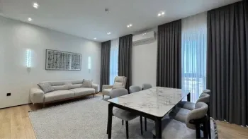 100 м², 3-комн. квартира, 10/25-0