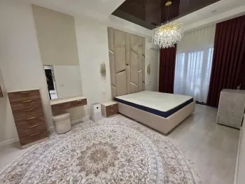 111 м², 3-комн. квартира, 3/12-2