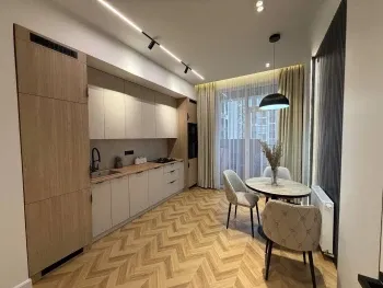 75 м², 2-комн. квартира, 2/12-1