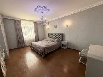 202 m², ko'p xonali kvartira, 4/5-3