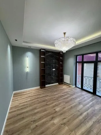 100 м², 3-комн. квартира, 7/10-3