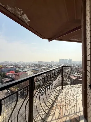 160 м², 5-комн. квартира, 8/9-2