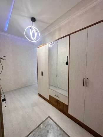 80 м², 3-комн. квартира, 4/6-2